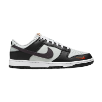 Nike Dunk Low Sneakers
