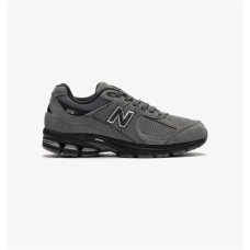 New Balance 2002R Sneakers