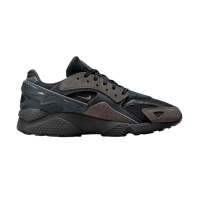 NIKE AIR HUARACHE RUNNER Sneakers