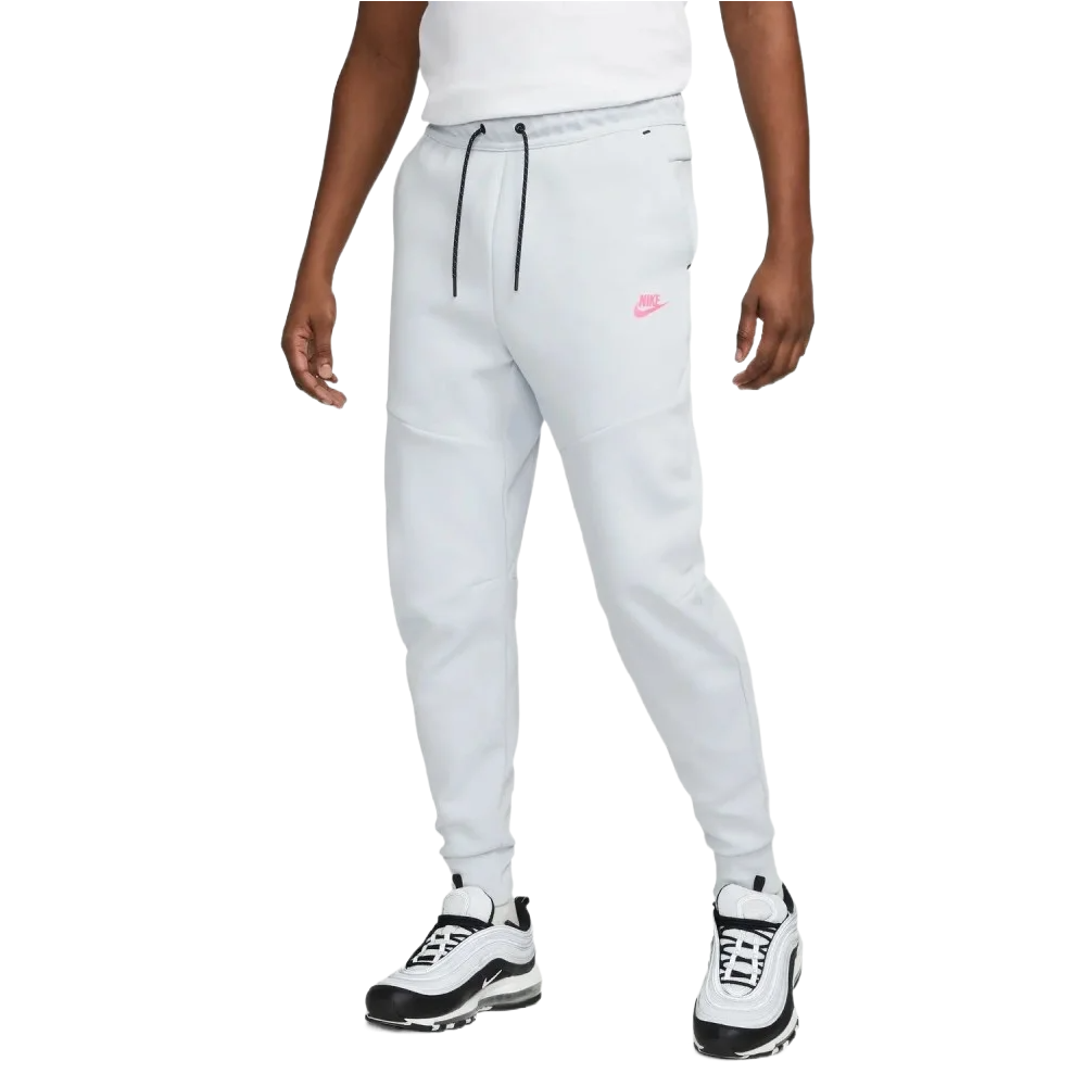 Купити Штани Nike Sportswear Tech Fleece за ціною 3 799 грн. в